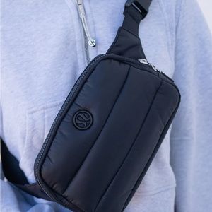 NWT Lululemon Wunder Puff Everywhere Belt Bag Large